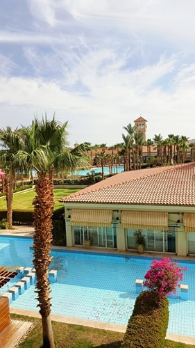 Penthouse se 2 ložnicemi a soukromou střešní terasou ve Veranda Resort, Hurghada, Egypt